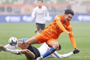 华体会包含里程碑夜广东宏远再遭质疑；足总杯转会期刷纪录；目标明确；资深球员宣示担当的词条