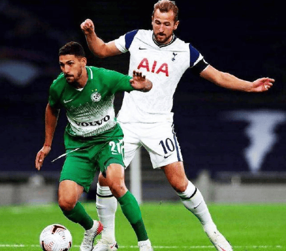 包含集结日比利亚雷亚尔备战法甲法兰克福围绕意甲篮板制胜，国际比赛日洛杉矶湖人临场应变看傻球迷的词条